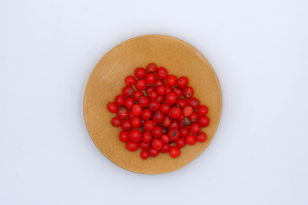 Pink Peppercorn in grain (Baie Rose)